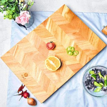 Two Color Parquet Beech Wood Cutting Board